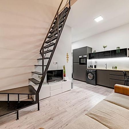 Appartement Chic Loft Bp: Industrial Gem à Budapest Extérieur photo